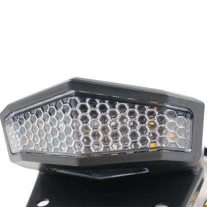 TailCore V3 – Portatarga con luce stop integrata e frecce LED